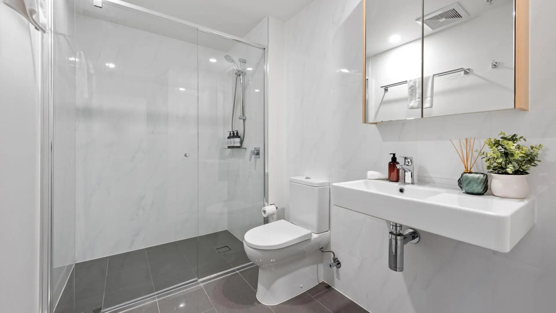 Altitude Suite - Stunning City & River Views! Brisbane 0*,  Australia